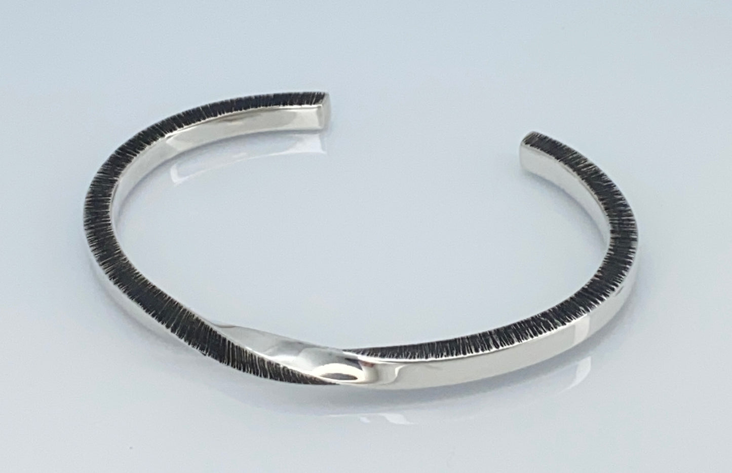 Eclipse Twist Bracelet